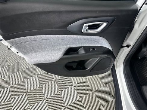 Certified 2022 Jeep Compass Latitude w/ Convenience Group image 15