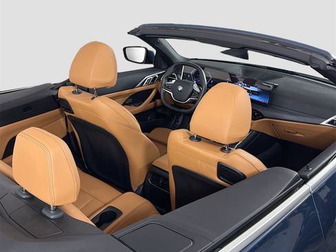 Used 2025 BMW 430i xDrive Convertible w/ Convenience Package image 29