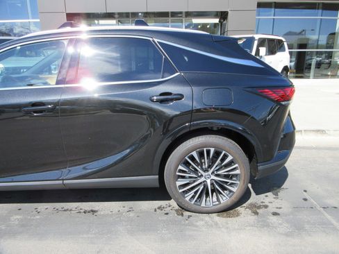 Used 2024 Lexus RX 350 w/ Convenience Package AWD/4WD image 4