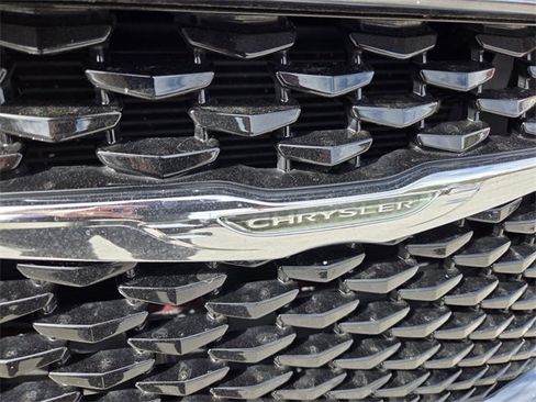 Certified 2019 Chrysler 300 S w/ Safetytec Plus Group image 4