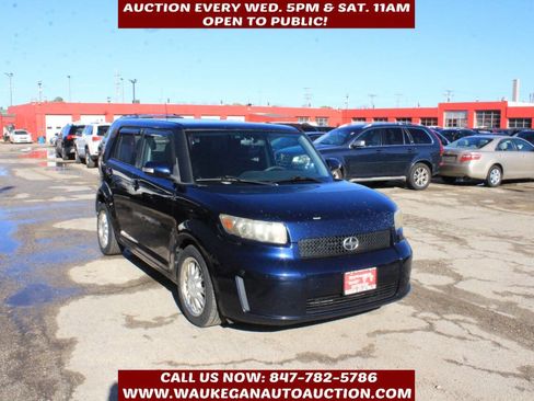 Used 2008 Scion xB image 3