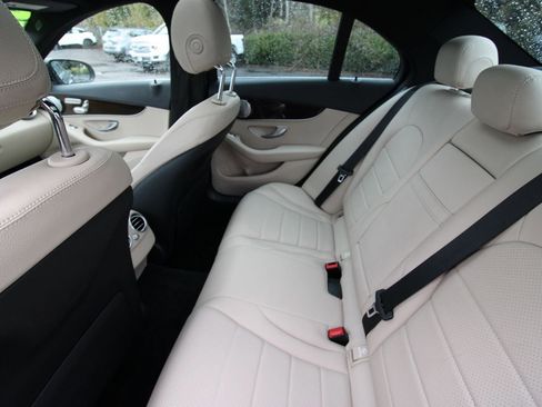 Used 2018 Mercedes-Benz C 300 Sedan image 26