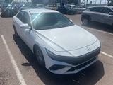 Used 2024 Hyundai Elantra SE image 4