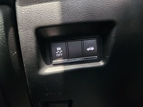 Used 2015 INFINITI Q50 Premium w/ Navigation Package RWD image 21