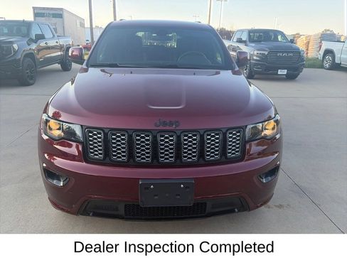 Used 2021 Jeep Grand Cherokee Laredo X AWD/4WD image 5