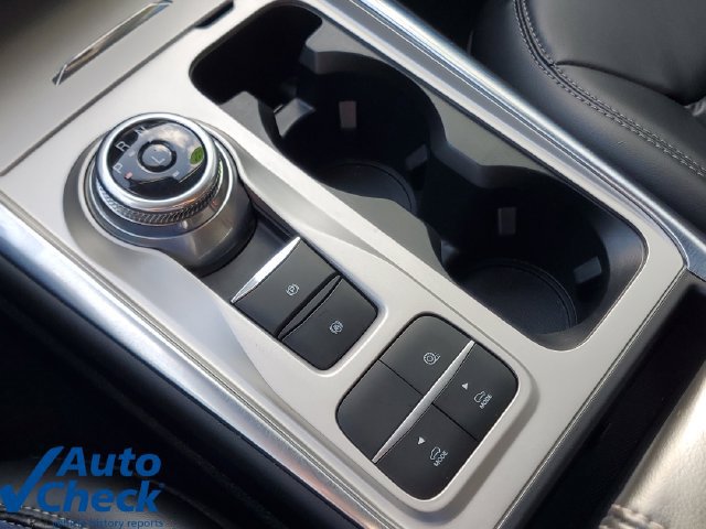 Used 2022 Ford Explorer XLT w/ Equipment Group 202A RWD image 27