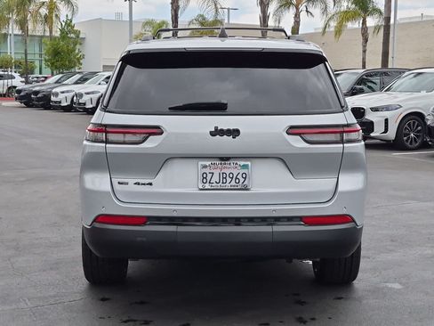 Used 2021 Jeep Grand Cherokee L Laredo AWD/4WD image 9
