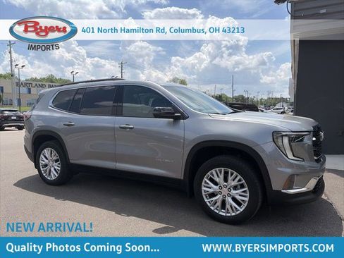 Used 2025 GMC Acadia Elevation w/ Elevation Premium Package AWD/4WD image 1