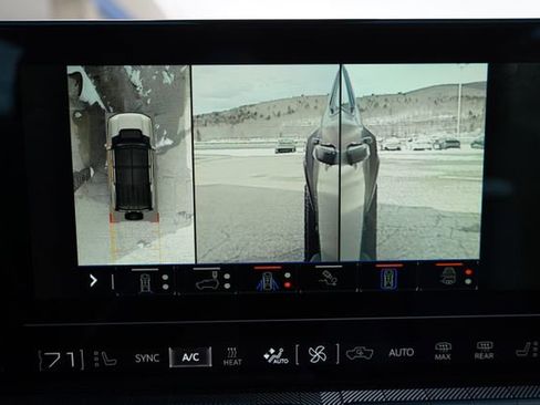 Used 2024 GMC Hummer EV 3X w/ LPO, Illumination Package AWD/4WD image 33