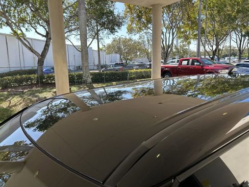 Used 2024 Mitsubishi Outlander SE image 17