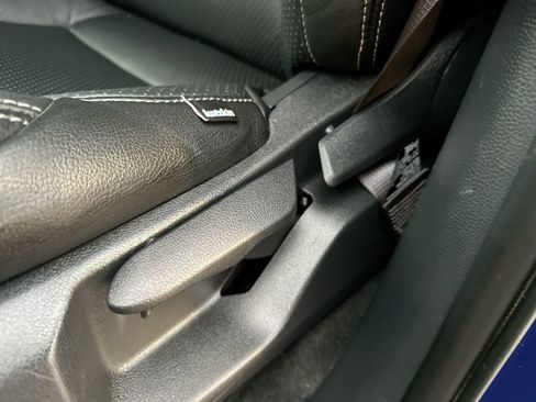 Used 2024 Toyota Tacoma TRD Off-Road image 12