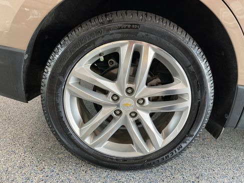 Used 2019 Chevrolet Equinox Premier AWD/4WD image 33