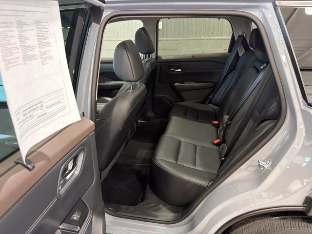 Used 2023 Nissan Rogue SL w/ SL Premium Package AWD/4WD image 9