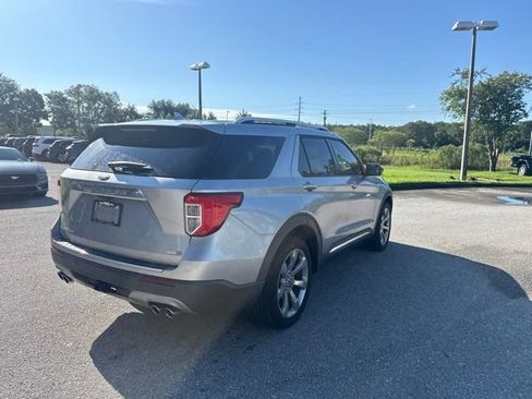 Used 2020 Ford Explorer Platinum w/ Premium Technology Package AWD/4WD image 7