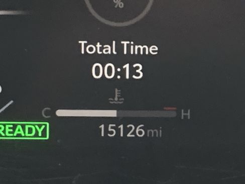 Used 2025 Toyota Camry XLE image 18