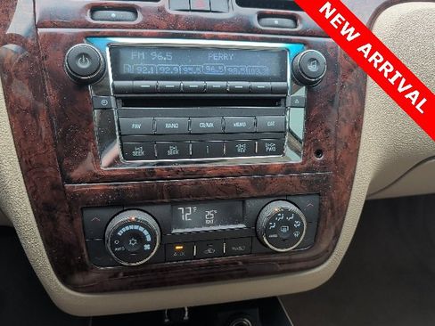 Used 2006 Cadillac DTS Base w/ Trunk Convenience Package image 13