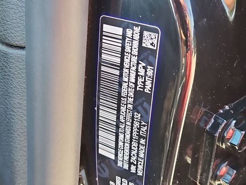 Used 2023 Jeep Renegade Latitude AWD/4WD image 18