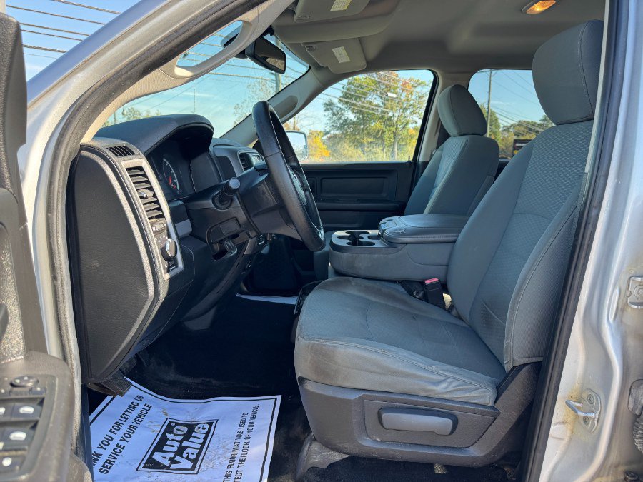 Used 2014 RAM 1500 ST w/ SXT Appearance Group AWD/4WD image 15