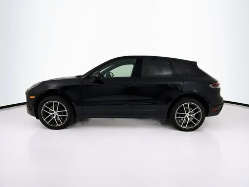 Certified 2025 Porsche Macan AWD/4WD image 2