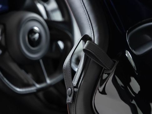 Used 2022 McLaren GT image 37