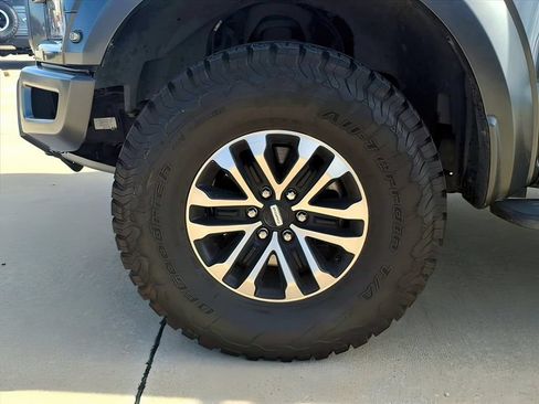 Used 2020 Ford F150 Raptor w/ Equipment Group 801A Mid AWD/4WD image 24