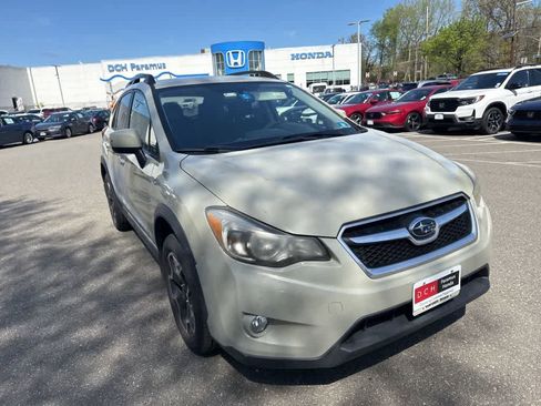 Used 2013 Subaru Crosstrek 2.0i Premium w/ Popular Pkg 1 AWD/4WD image 9