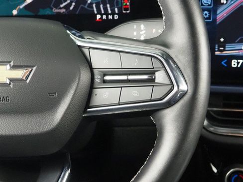 Used 2024 Chevrolet Equinox EV FWD LT w/ 2LT image 22
