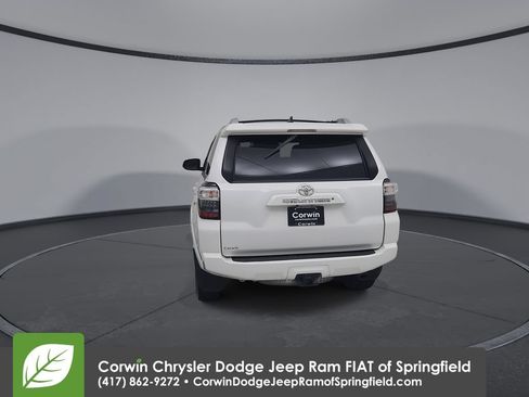 Used 2018 Toyota 4Runner SR5 RWD image 12
