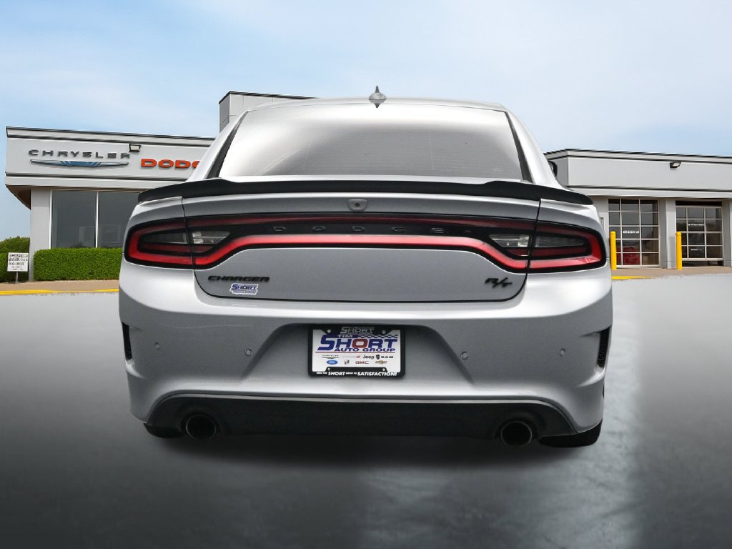 Used 2022 Dodge Charger R/T w/ Plus Group RWD image 4