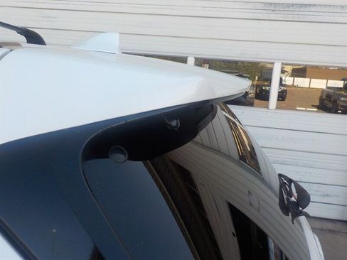 Used 2018 Toyota Highlander Limited Platinum image 36