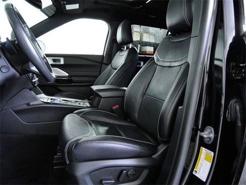 Certified 2022 Ford Explorer ST w/ Equipment Group 401A image 18