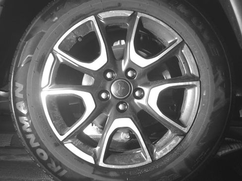 Used 2025 Jeep Compass Trailhawk image 15