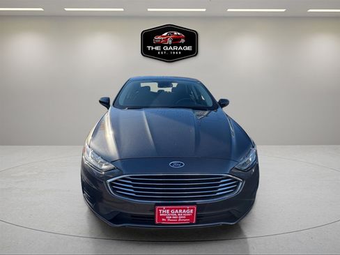 Used 2020 Ford Fusion SE image 11