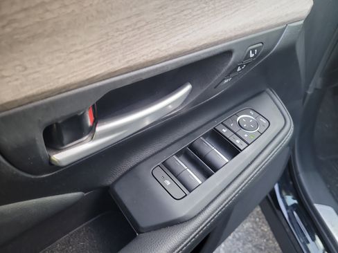 Used 2024 Toyota Grand Highlander Limited image 21