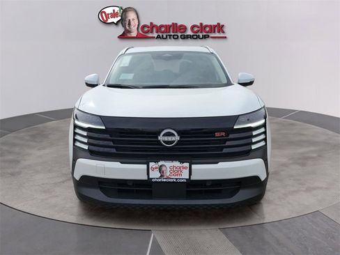 Used 2025 Nissan Kicks SR image 8