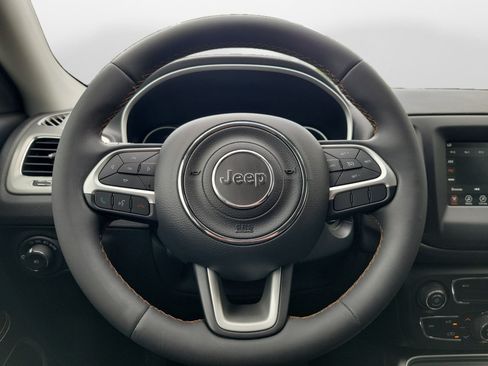 Used 2021 Jeep Compass Latitude w/ Sun and Sound Group FWD image 10