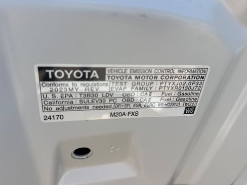 Certified 2023 Toyota Prius XLE FWD image 36