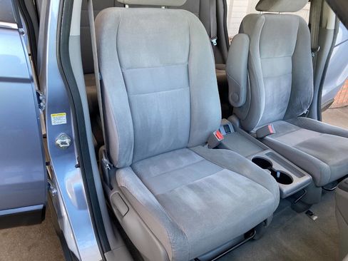 Used 2010 Honda CR-V EX image 34