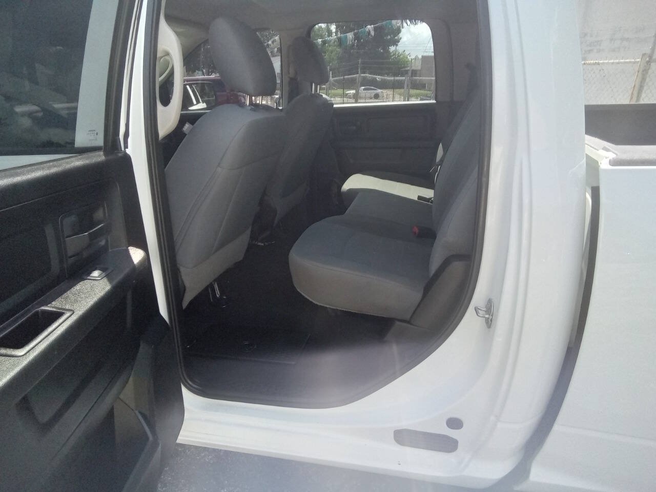 Used 2019 RAM 1500 Tradesman w/ Tradesman SXT Package AWD/4WD image 10