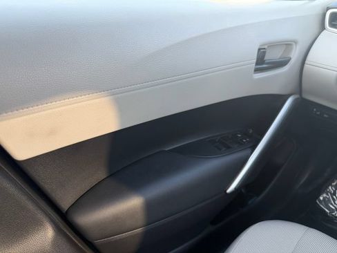 Certified 2025 Toyota Corolla Cross L AWD/4WD image 32
