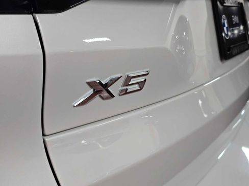 Used 2026 BMW X5 xDrive50e w/ M Sport Package image 15