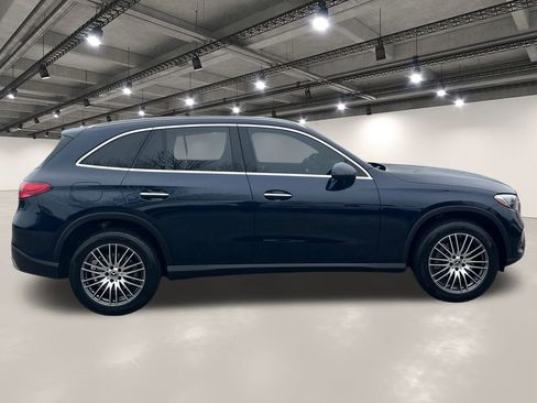 Used 2024 Mercedes-Benz GLC 300 GLC 300 image 17