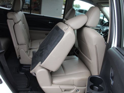 Used 2020 Honda Pilot EX-L image 20