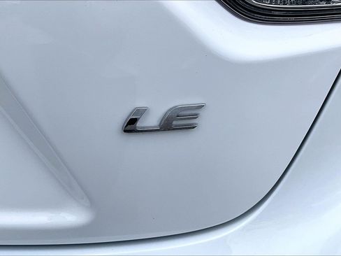 Used 2025 Toyota Corolla LE image 8