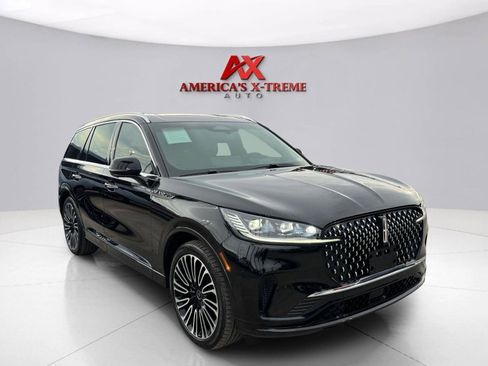 Used 2025 Lincoln Aviator Black Label AWD/4WD image 8