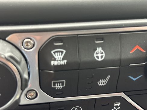 Used 2022 Jeep Wrangler Sport AWD/4WD image 27