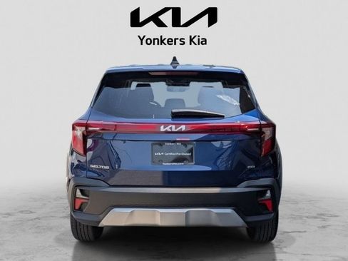 Certified 2025 Kia Seltos LX AWD/4WD image 7