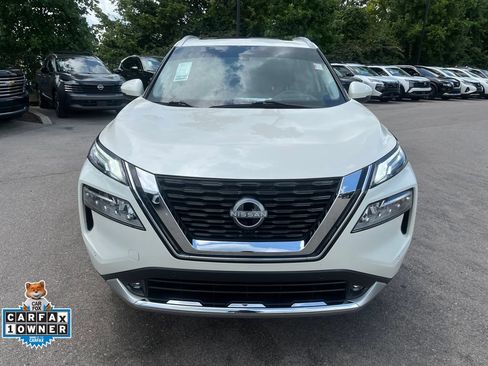 Certified 2022 Nissan Rogue Platinum w/ Head-Up Display Package FWD image 36