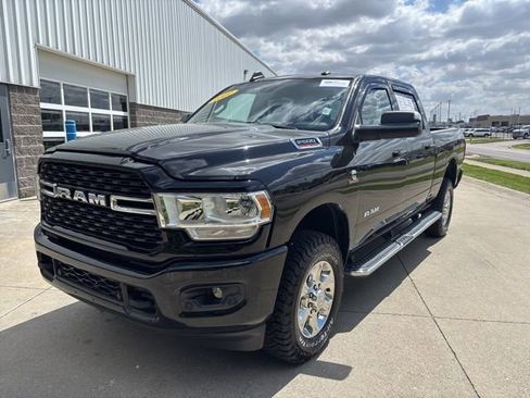 Used 2022 RAM 2500 Big Horn w/ Level C Equiment Group AWD/4WD image 5
