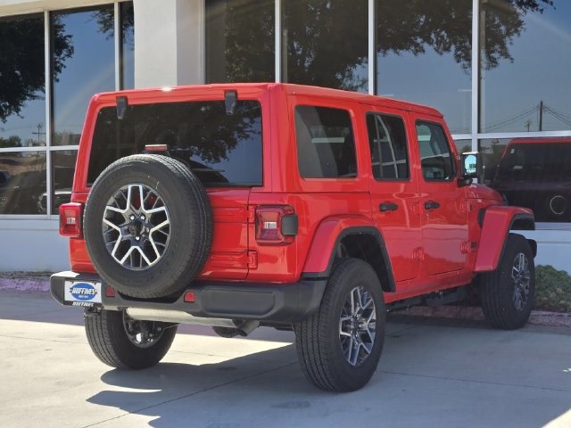 Used 2026 Jeep Wrangler Unlimited Sahara AWD/4WD image 7